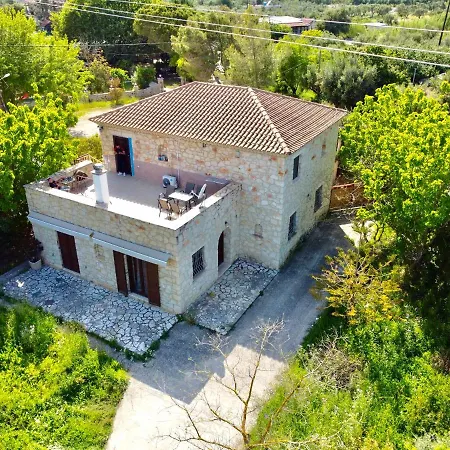 Platanus Apartment Vanato