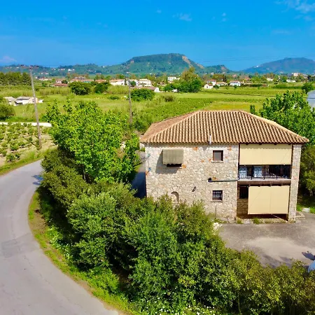 Platanus Apartment Vanato