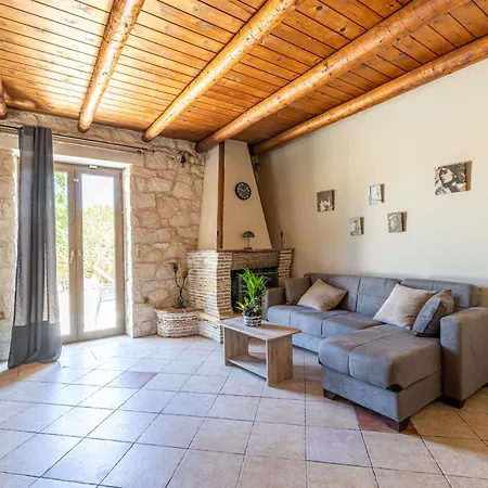 Apartman Platanus *